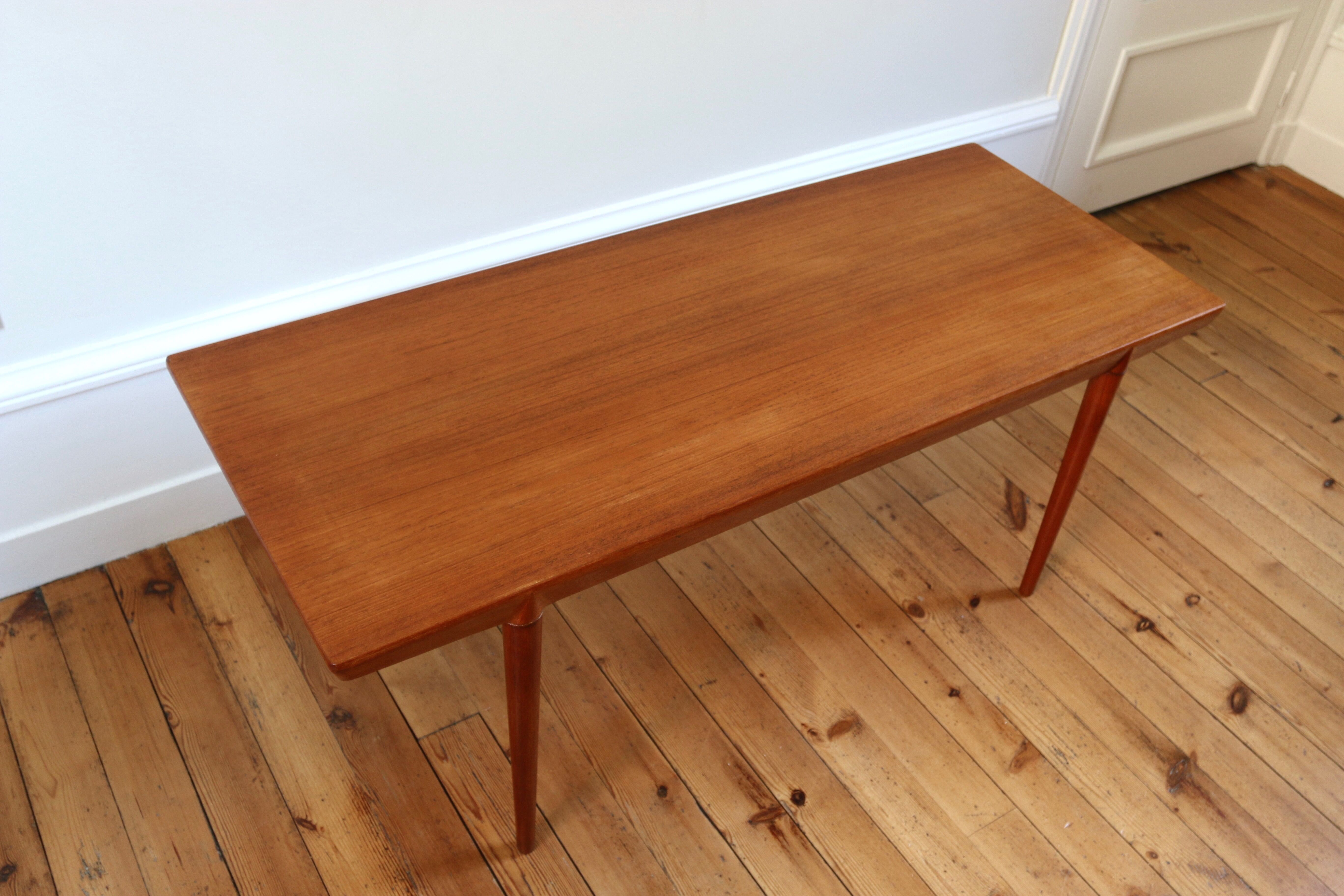 Scandinavian coffee table teak 1960 Severin Hansen