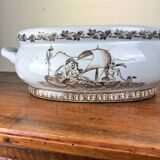 Château de Toussicourt: very important centerpiece planter in enamelled earthenware