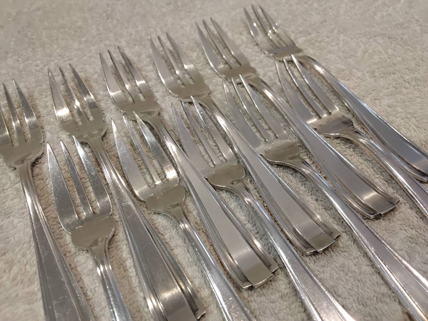 11 silver-plated metal cake forks Boulenger Betty
