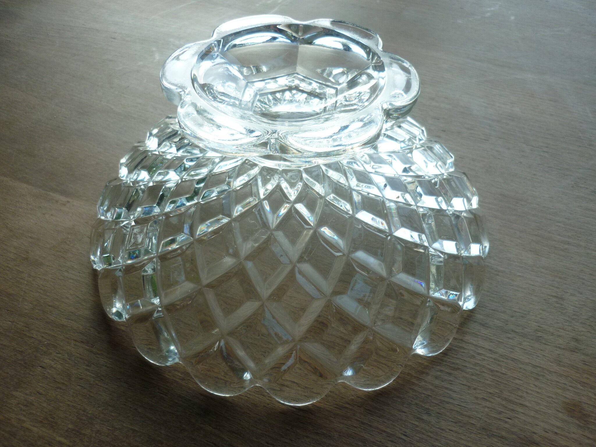Cut on crystal piedouche signed Baccarat