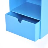 Wall-mounted cabinet in Trespa