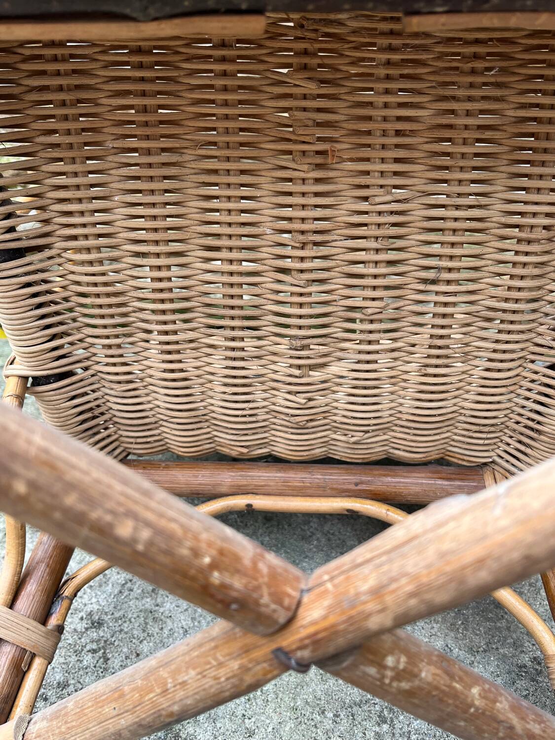 Fauteuil en rotin enfant vintage