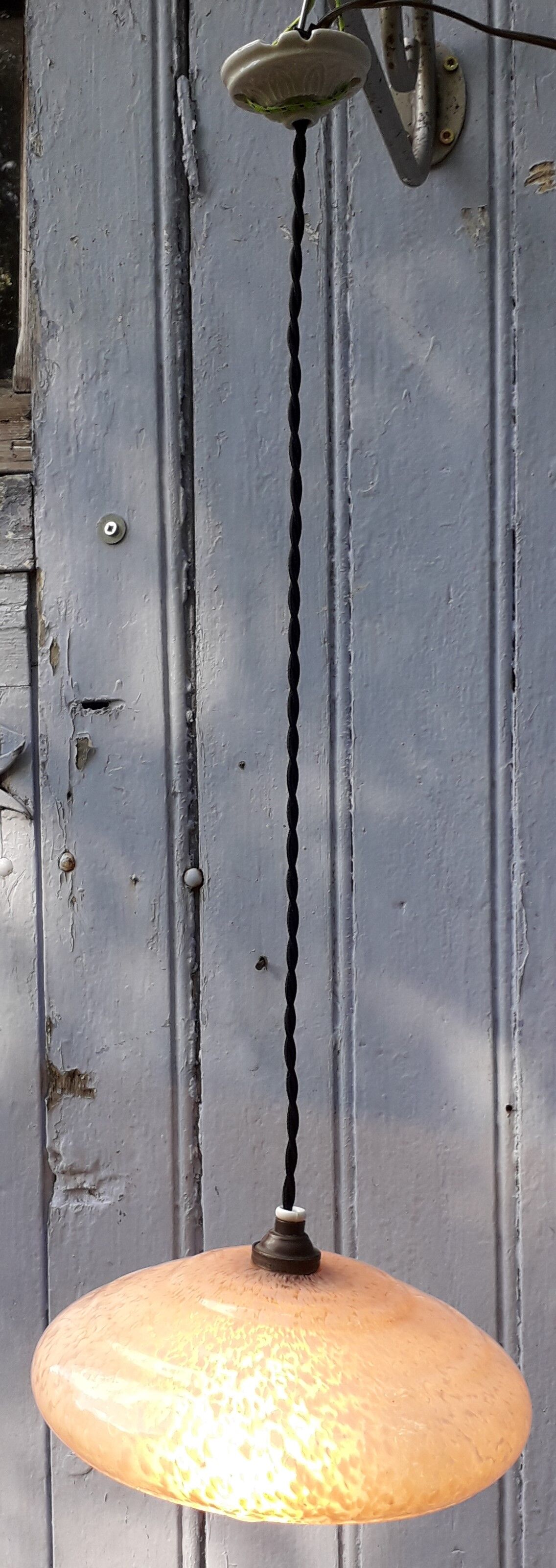 Pink Clichy glass suspension