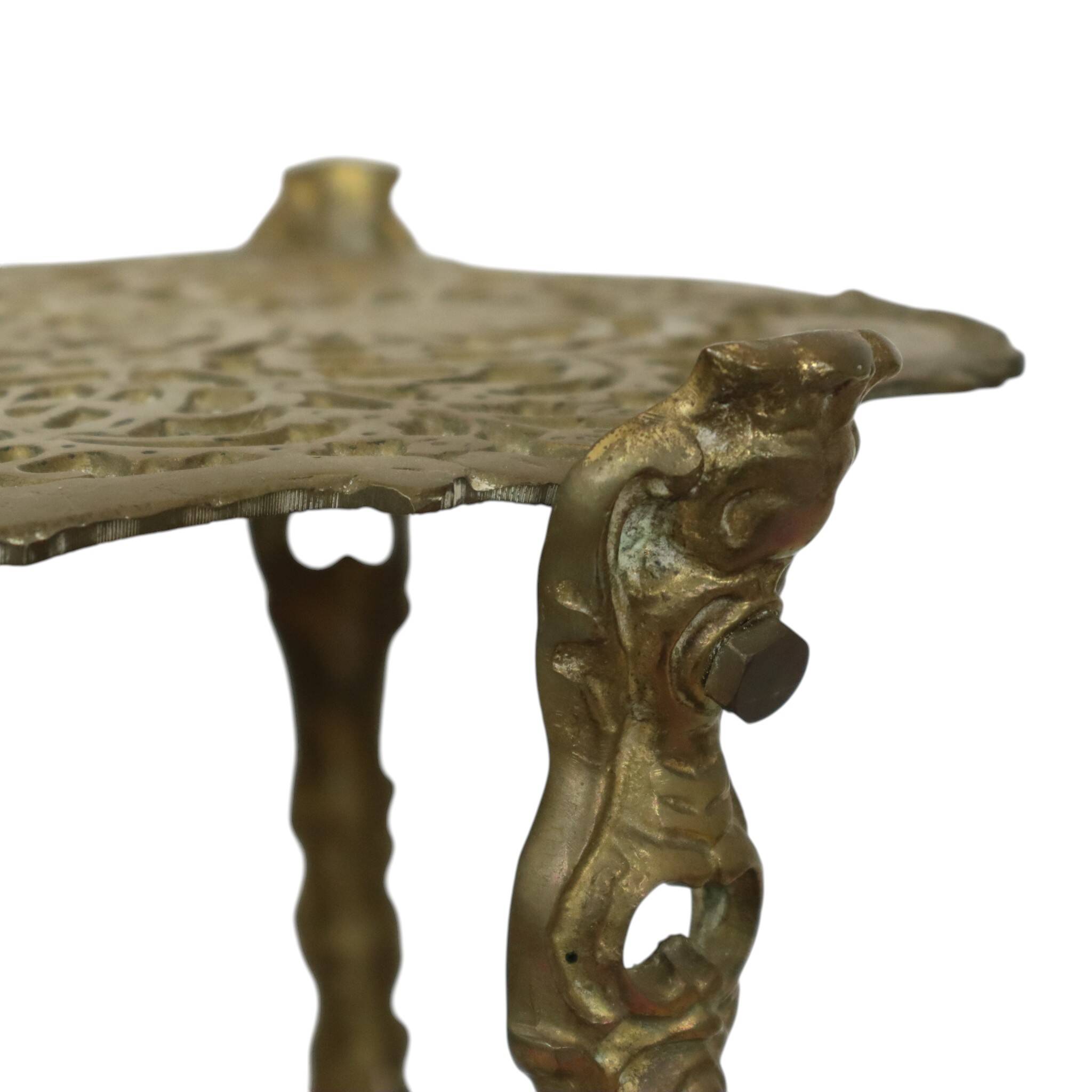 Table d'appoint en laiton de style Art Nouveau