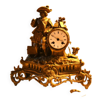 horloge en régule doré à restaurer