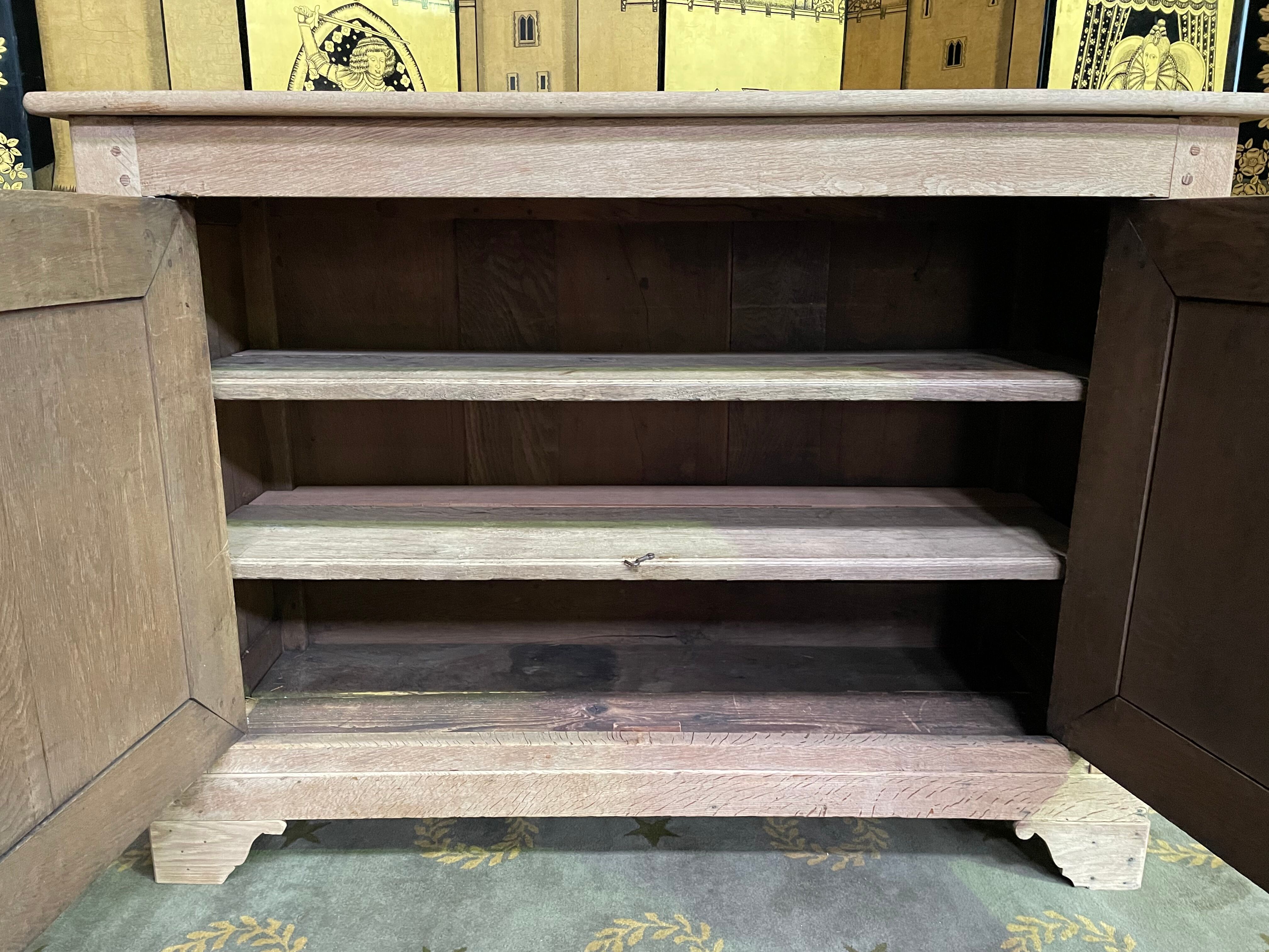 Low buffet in solid oak Louis Philippe aero gummed 19th