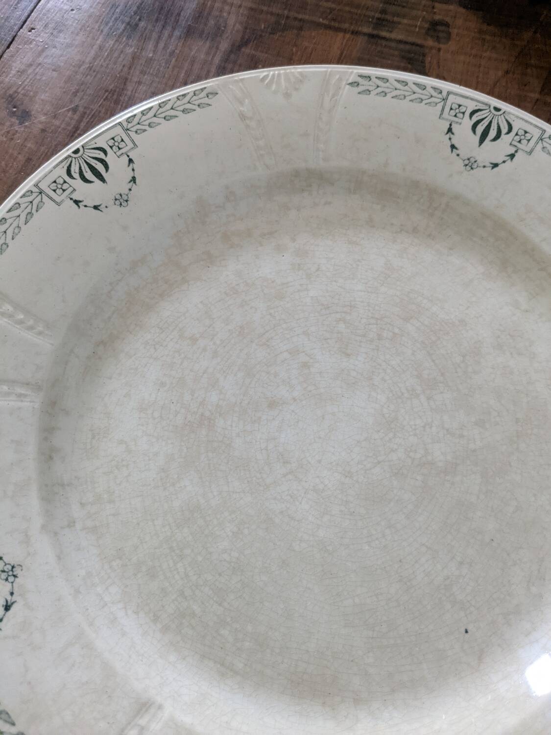 Iron earth dish, Gien, Clara