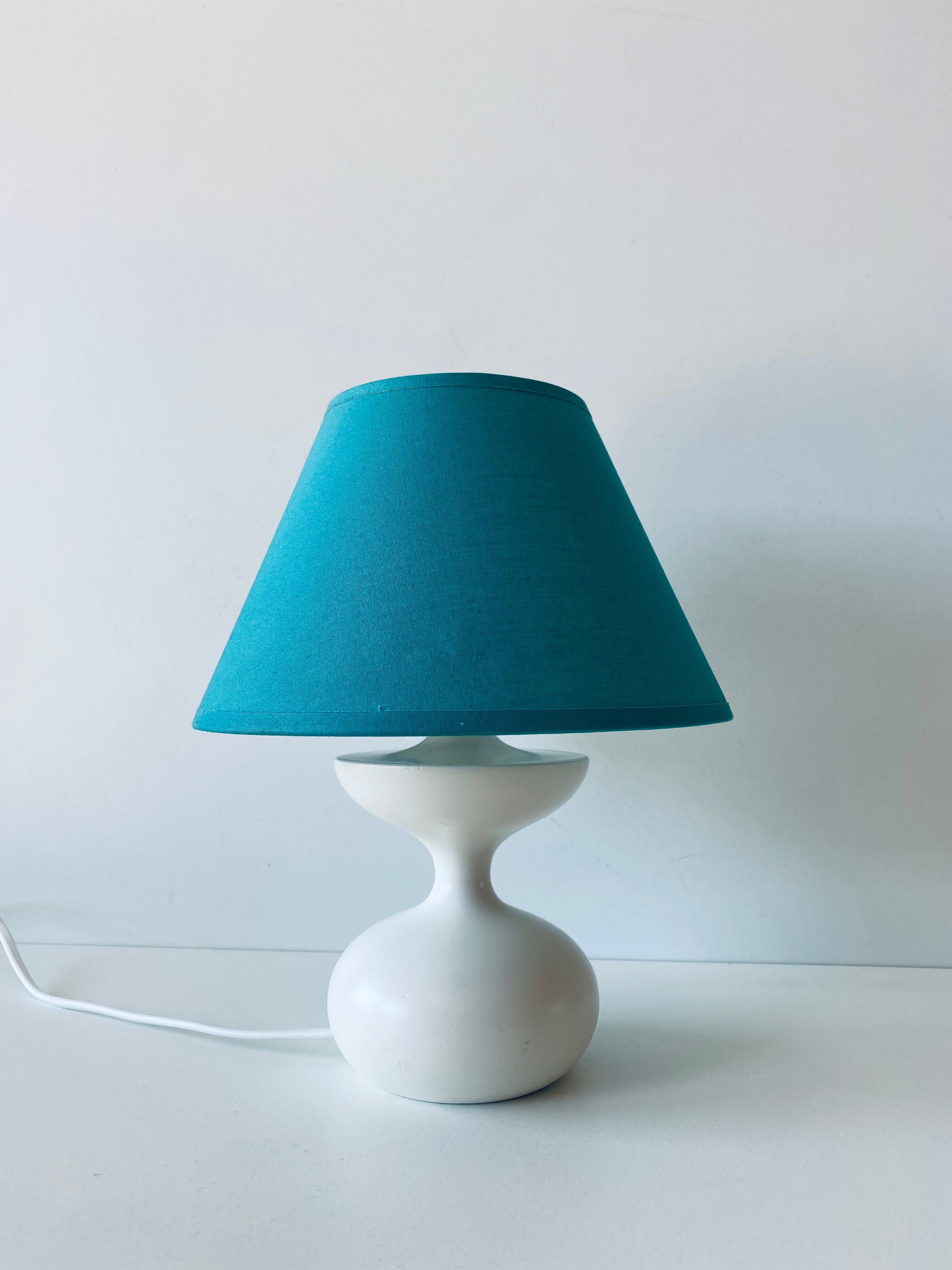 Vintage lamp shape diabolo