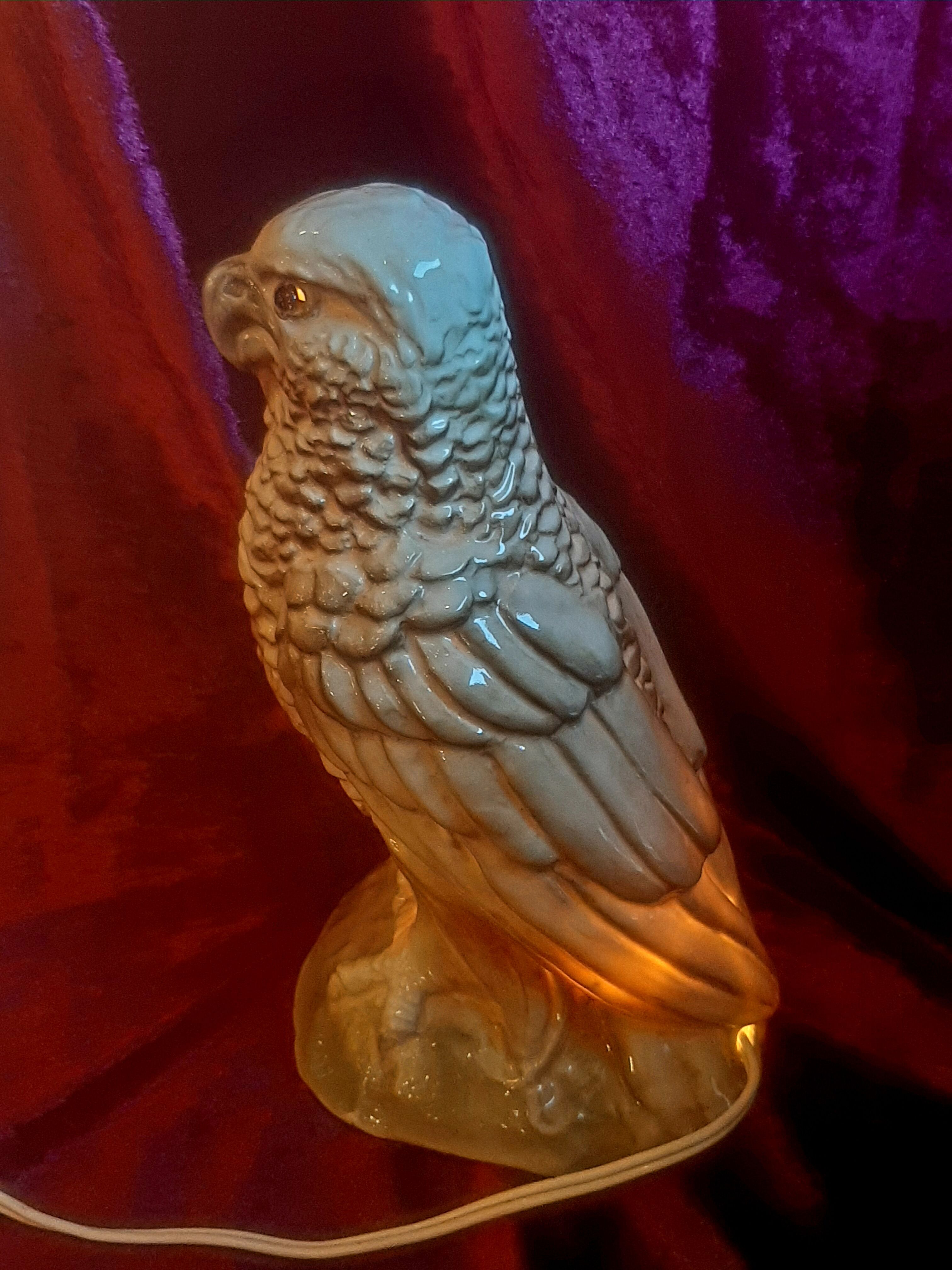 Veilleuse aigle en porcelaine art déco