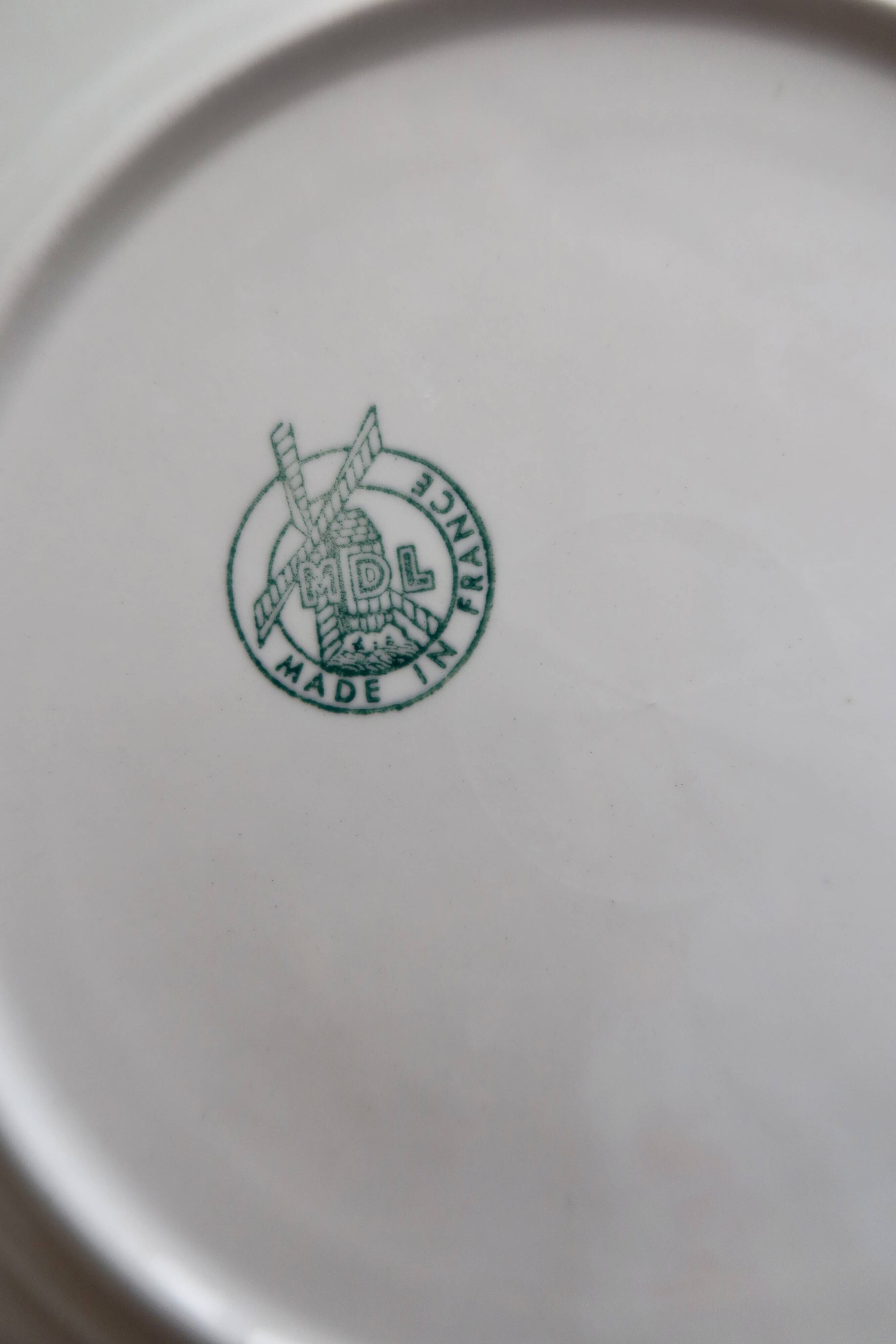 4 assiettes à dessert vintage faïence ivoire Moulin des Loups