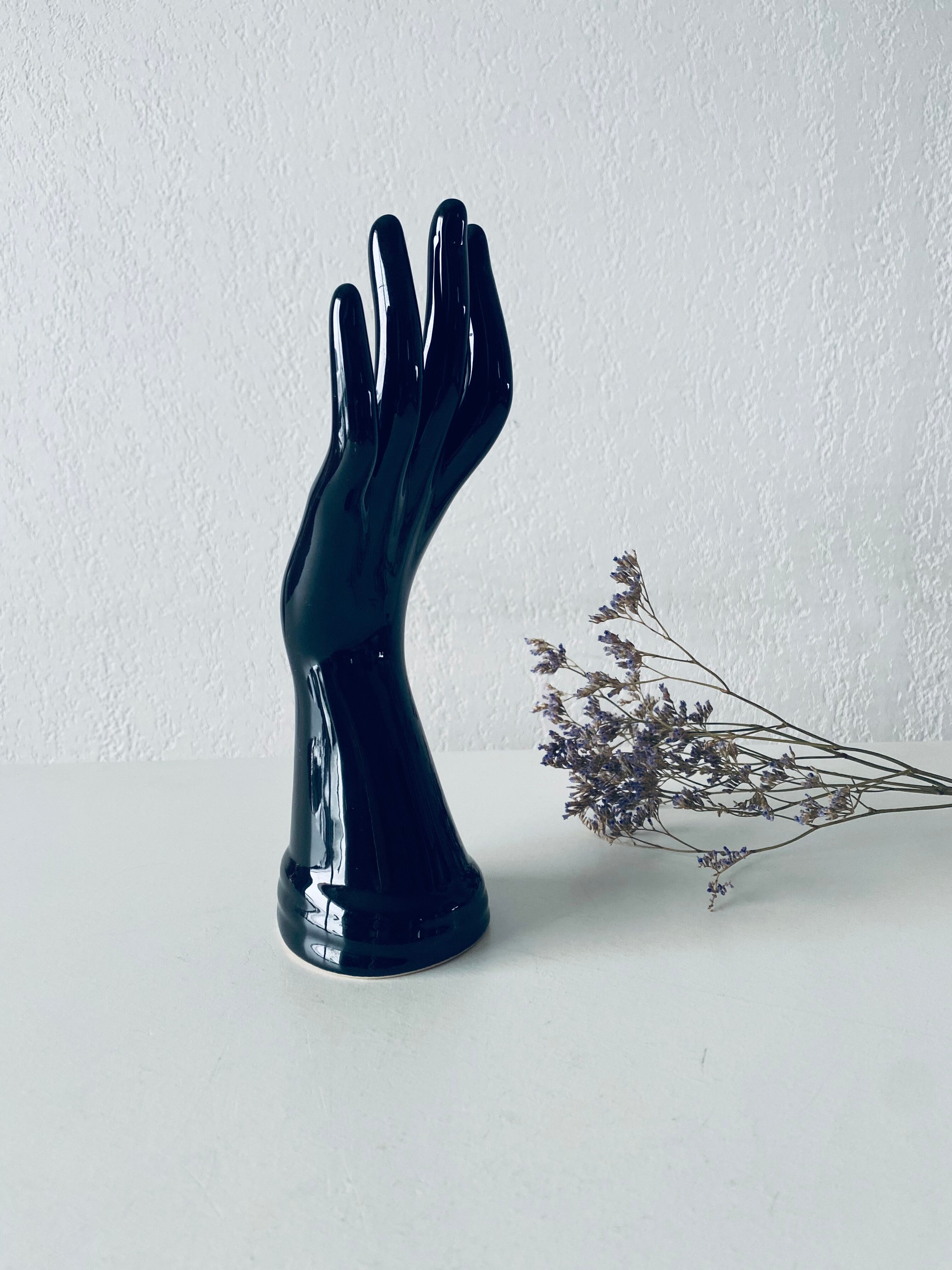 Ceramic vase and jewelry holder