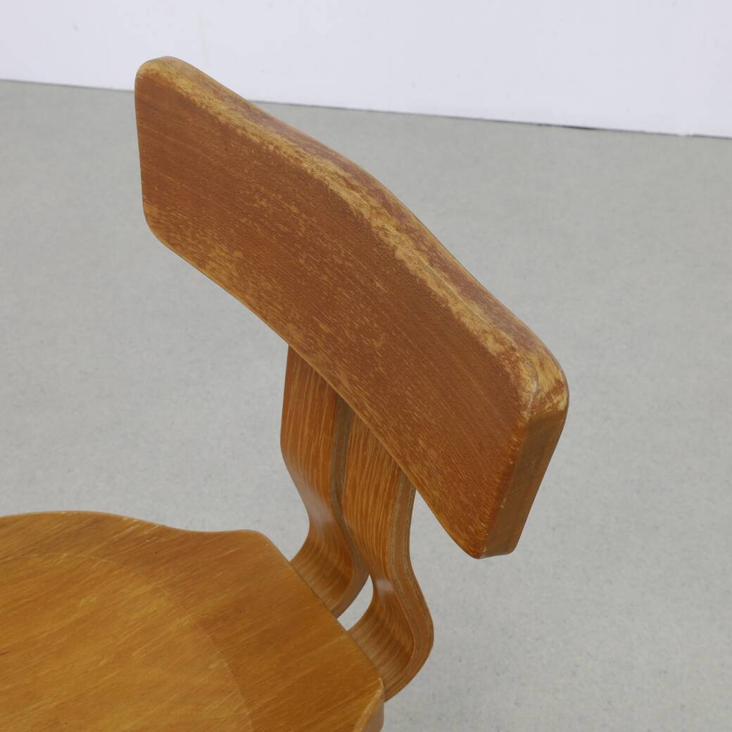 Lot de 4 tabourets de bar vintage en bois