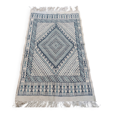 Tapis blanc et bleu tissé mains en laine naturelle