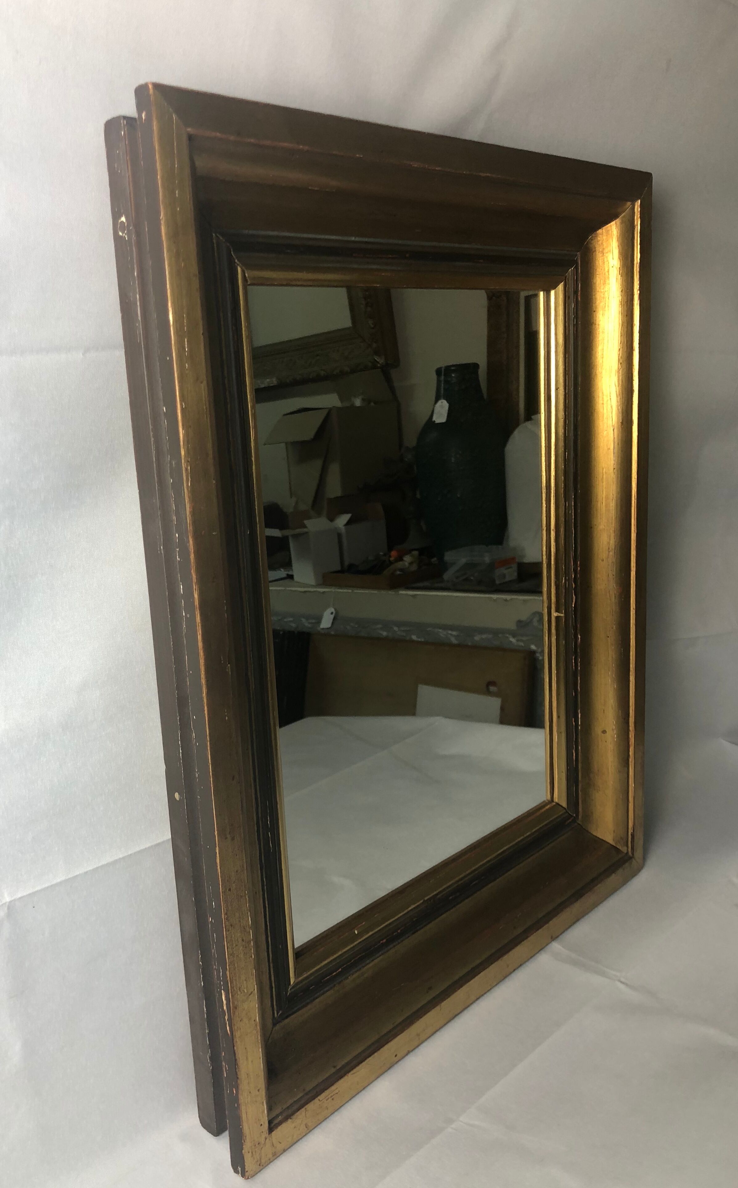 Rectangular mirror in gilded wood 54 x 44 cm