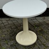 Tulip Space Age Table and 2 Stools