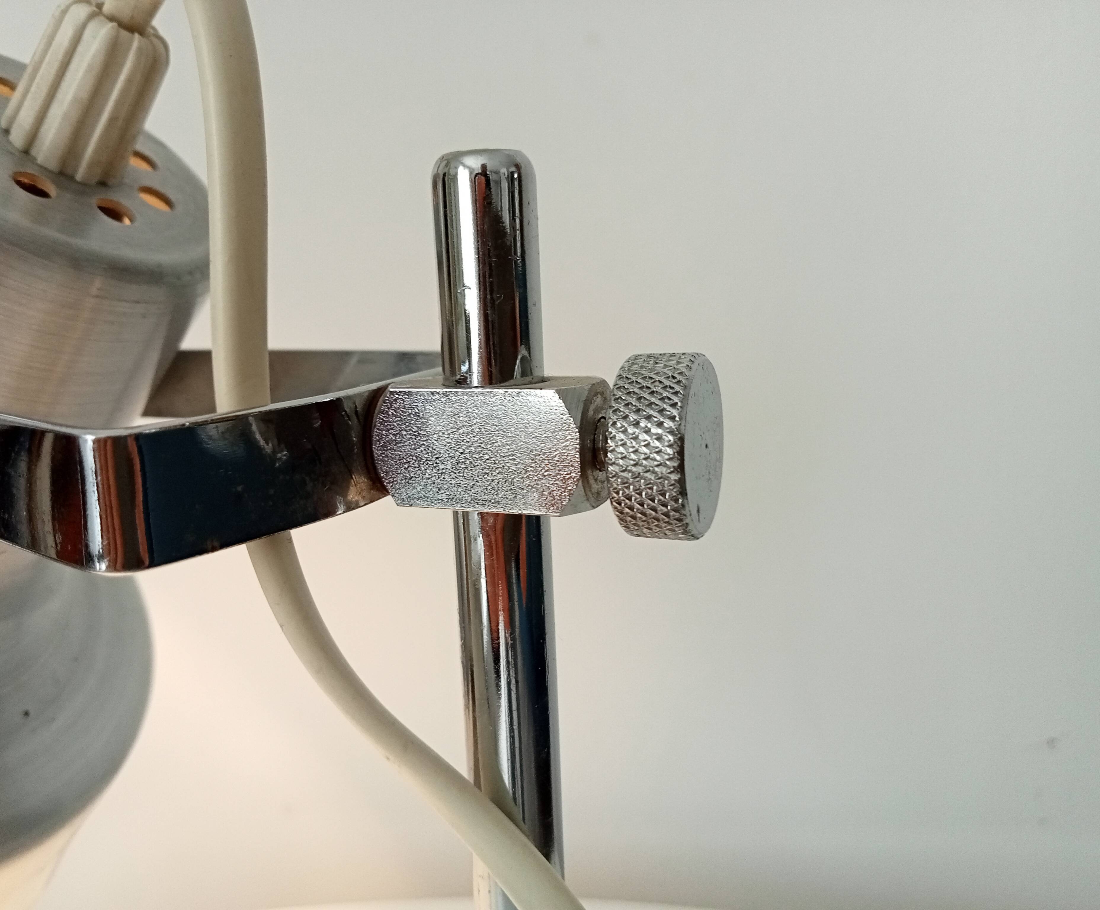 Vintage 70s articulated desk lamp