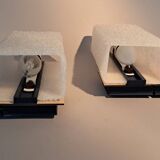 Paire d'appliques modernistes en métal et perspex, 1950-1960