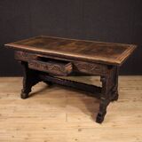 Large Italian writing desk of the 20th century