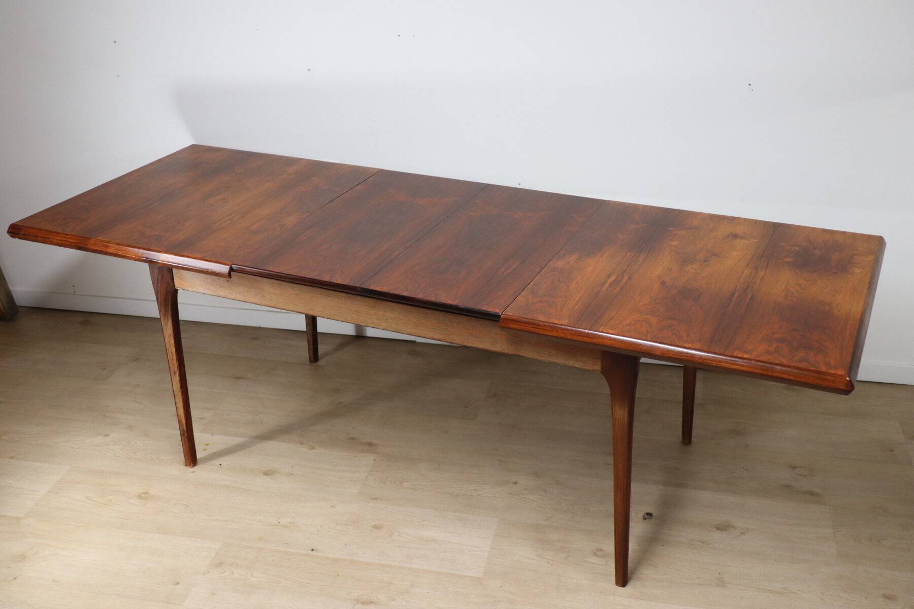Scandinavian extendable rosewood dining table, 1960s