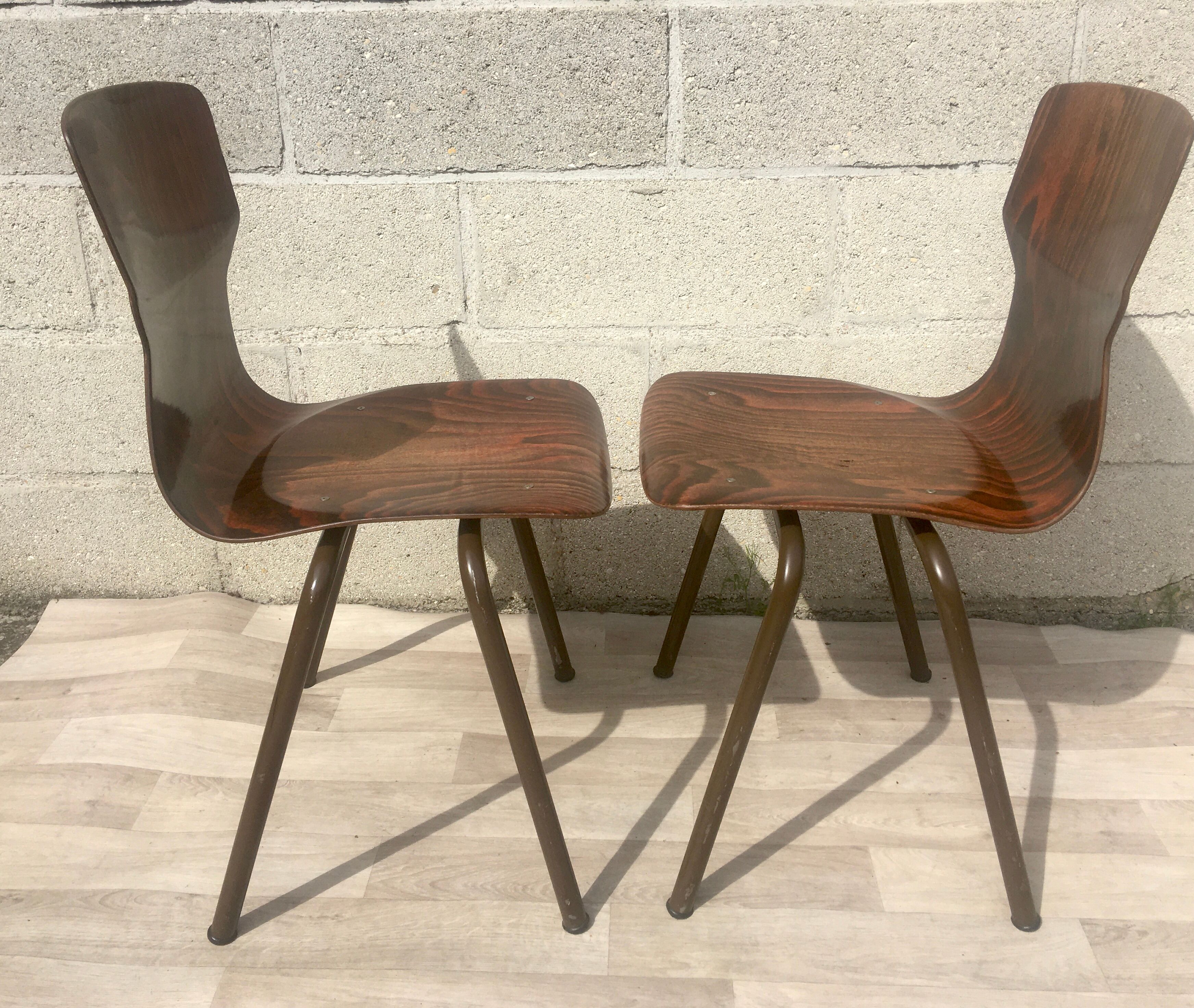 Set of 2 design and vintage chairs Eromes 60s