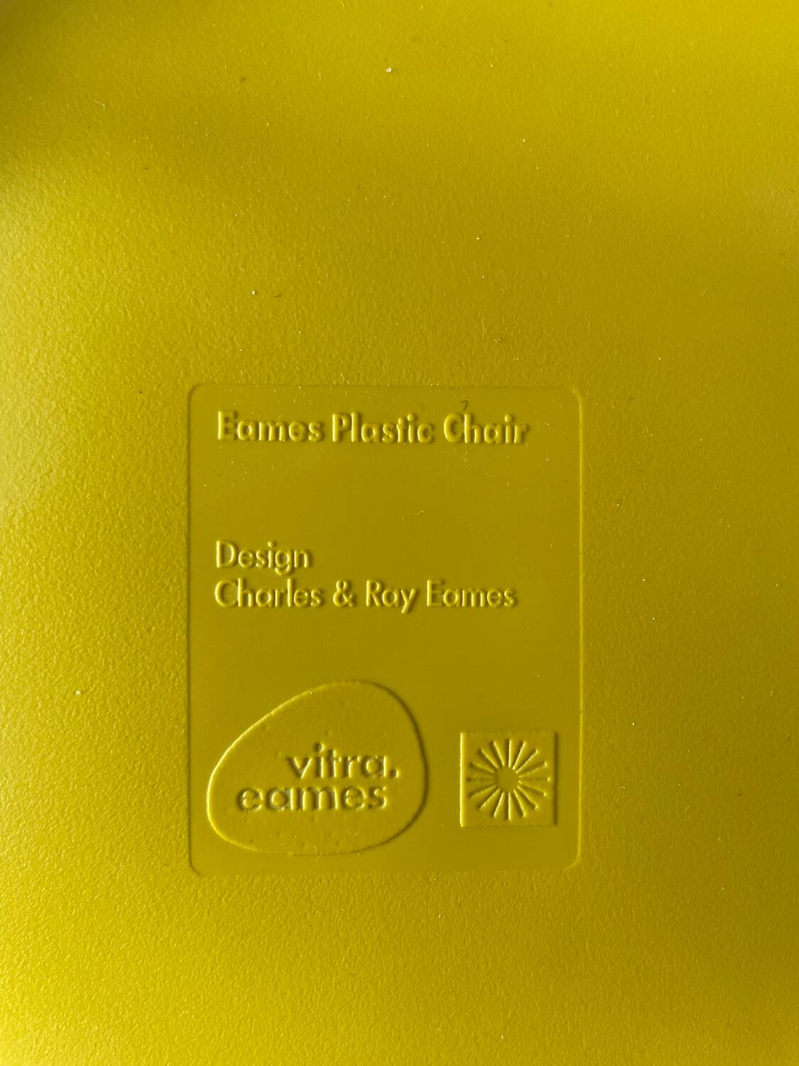 DSW chair by Charles & Ray Eames