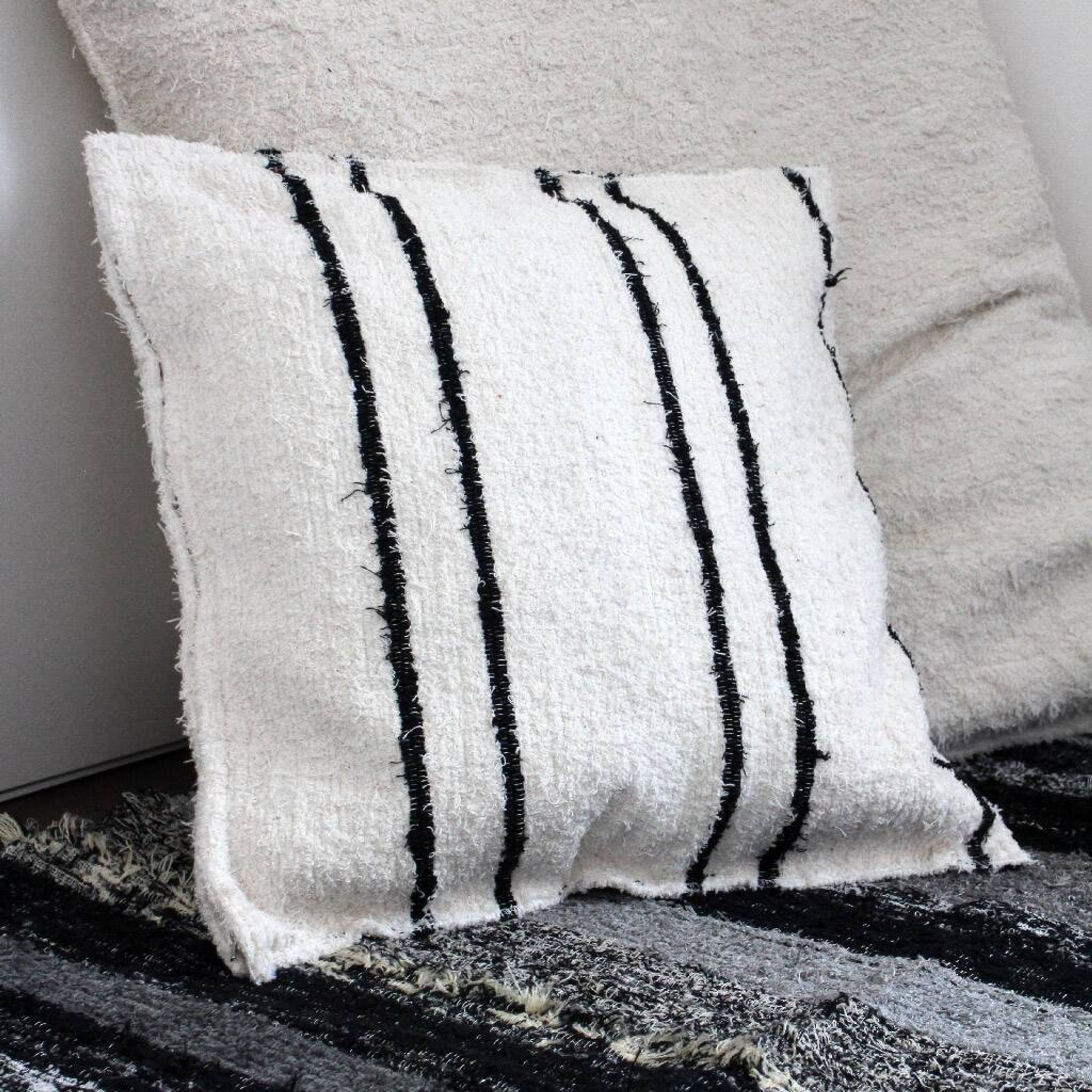 Handmade cushion cover - handwoven