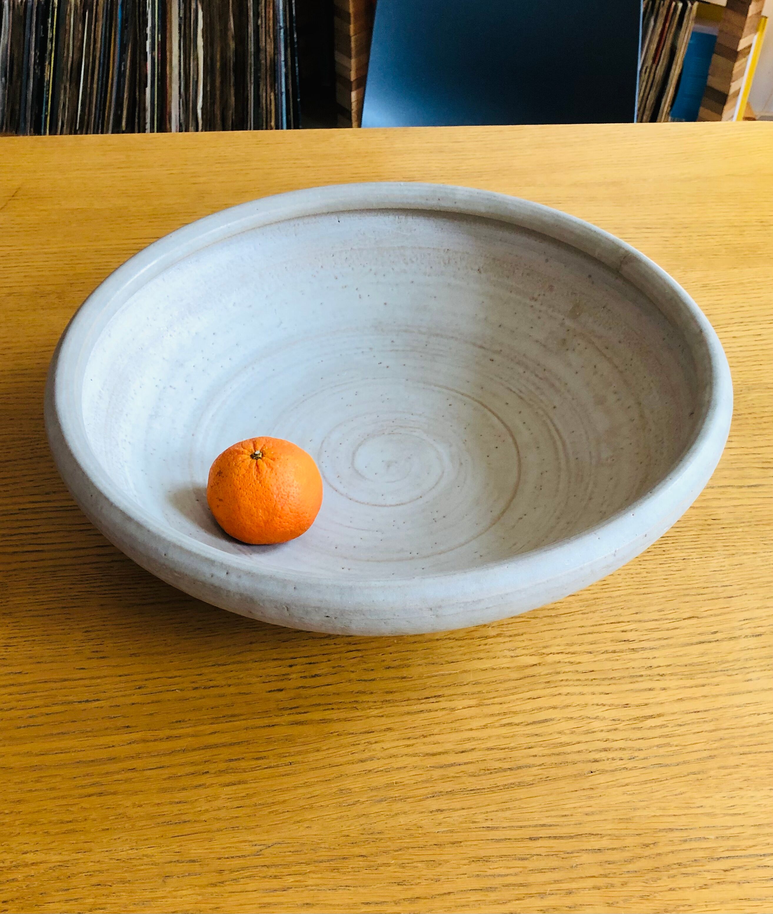 Large Dutch ceramic dish Ciro Loré Beesel D40cm