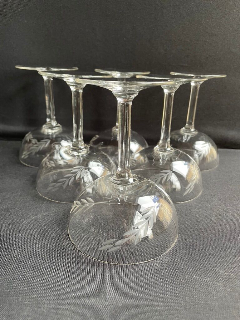 6 champagne glasses in 1/2 crystal blown and cut – Early twentieth century