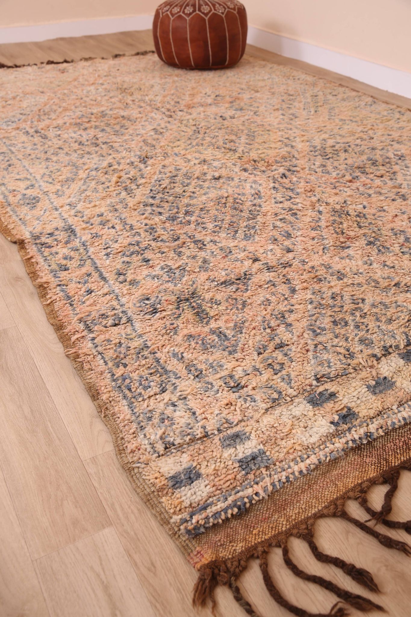 Peach Vintage Moroccan Wool Rug 188 x 317 cm , Berber Rug Handmade, Unique