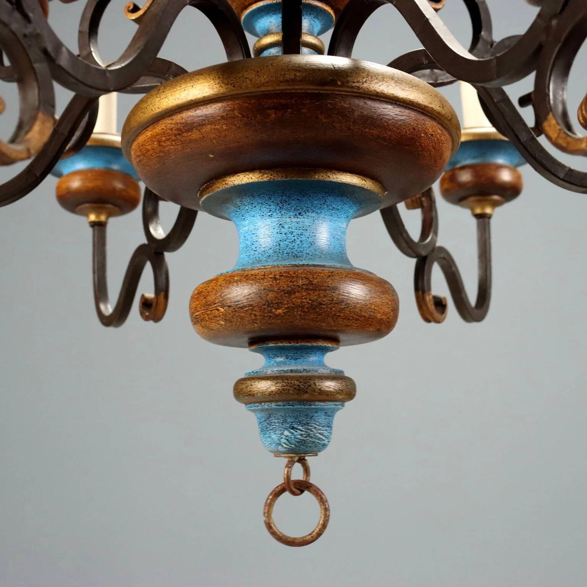 Antique wooden and brass chandelier with 9 lights, Italy, 20th century.