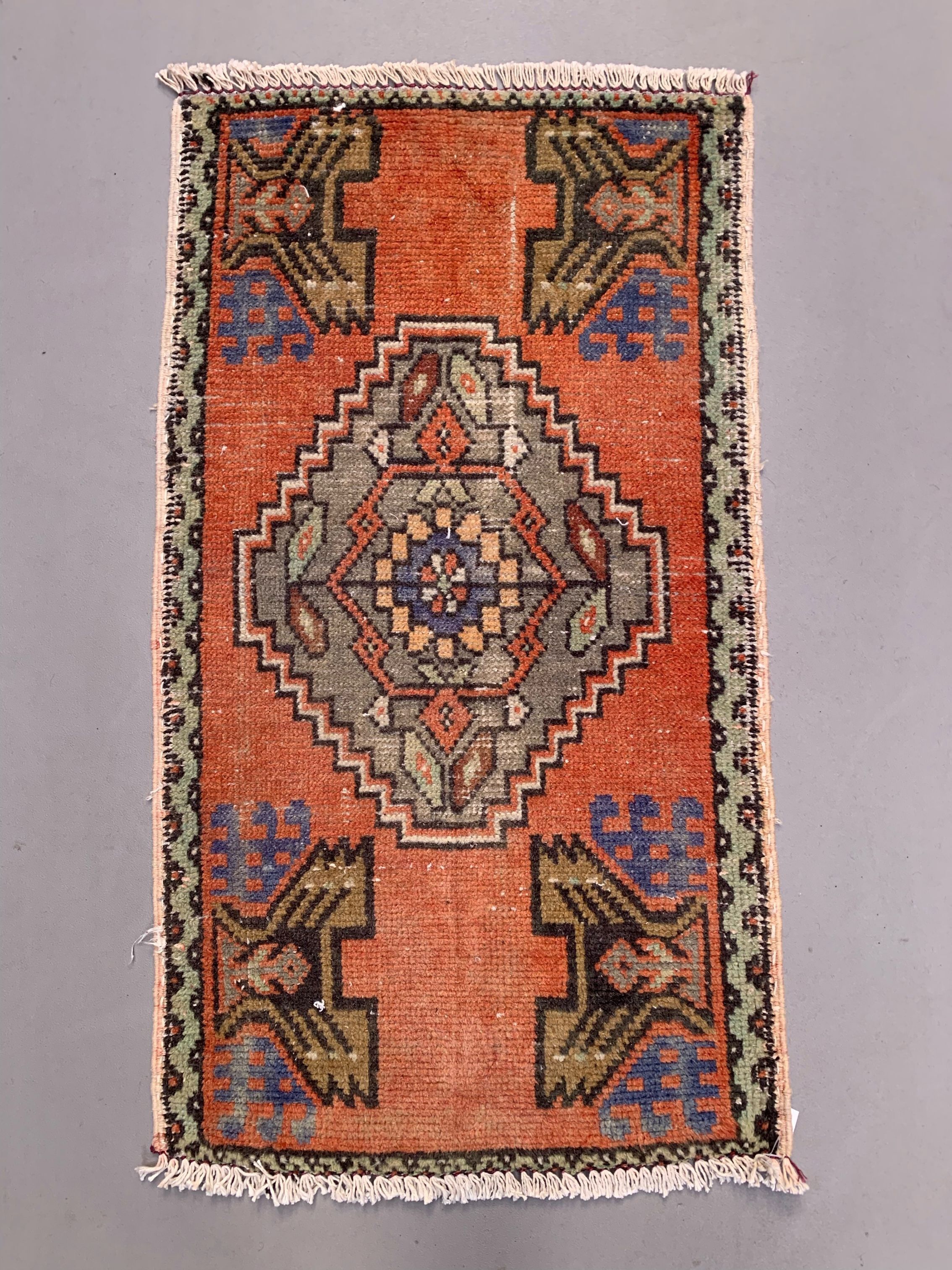 Small Vintage Turkish Rug 92x52 cm, Short Runner, Tribal, Shabby Chic