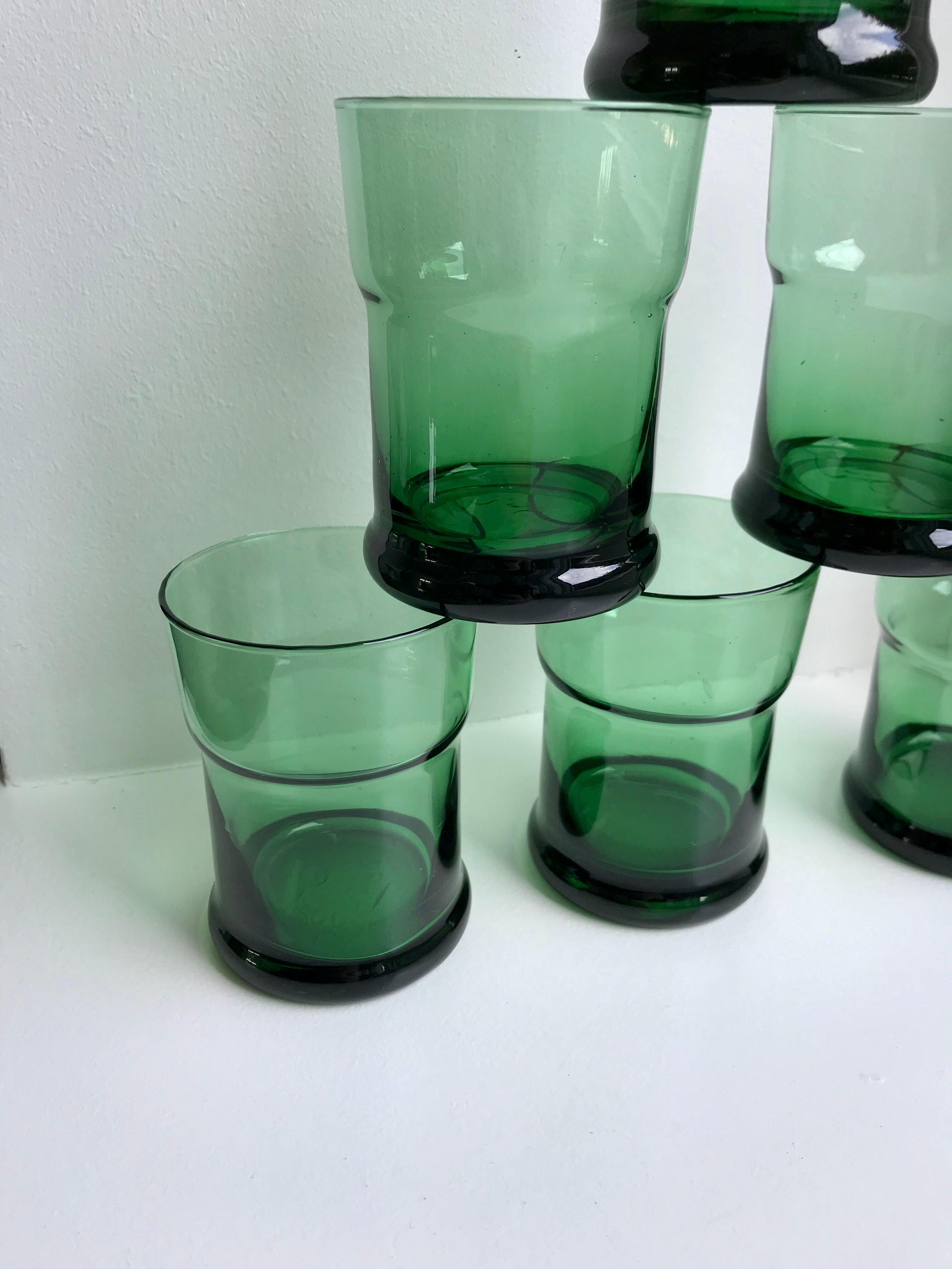 Set of 6 green glasses design 70s