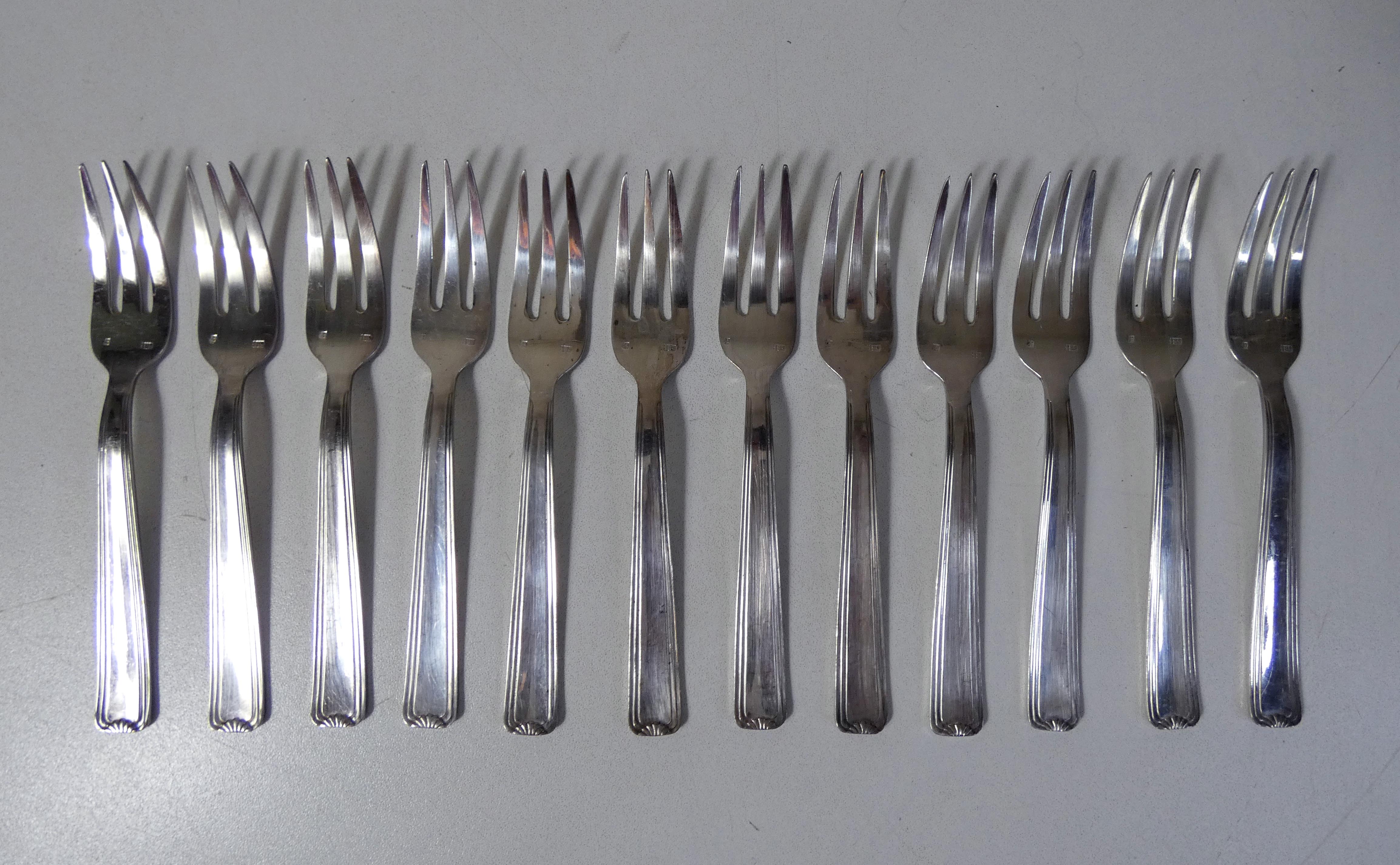 Old box 12 dessert forks in silver metal