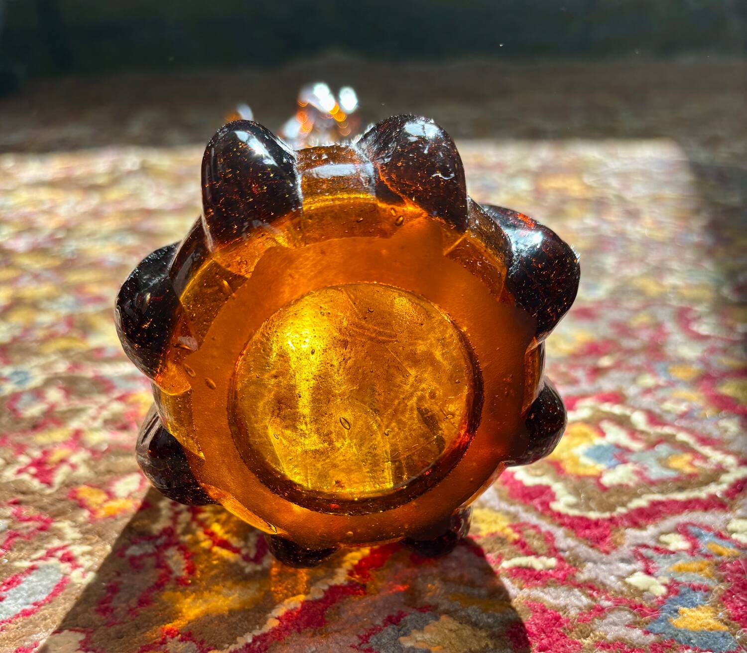 Vase soliflore en verre soufflé ambré vintage