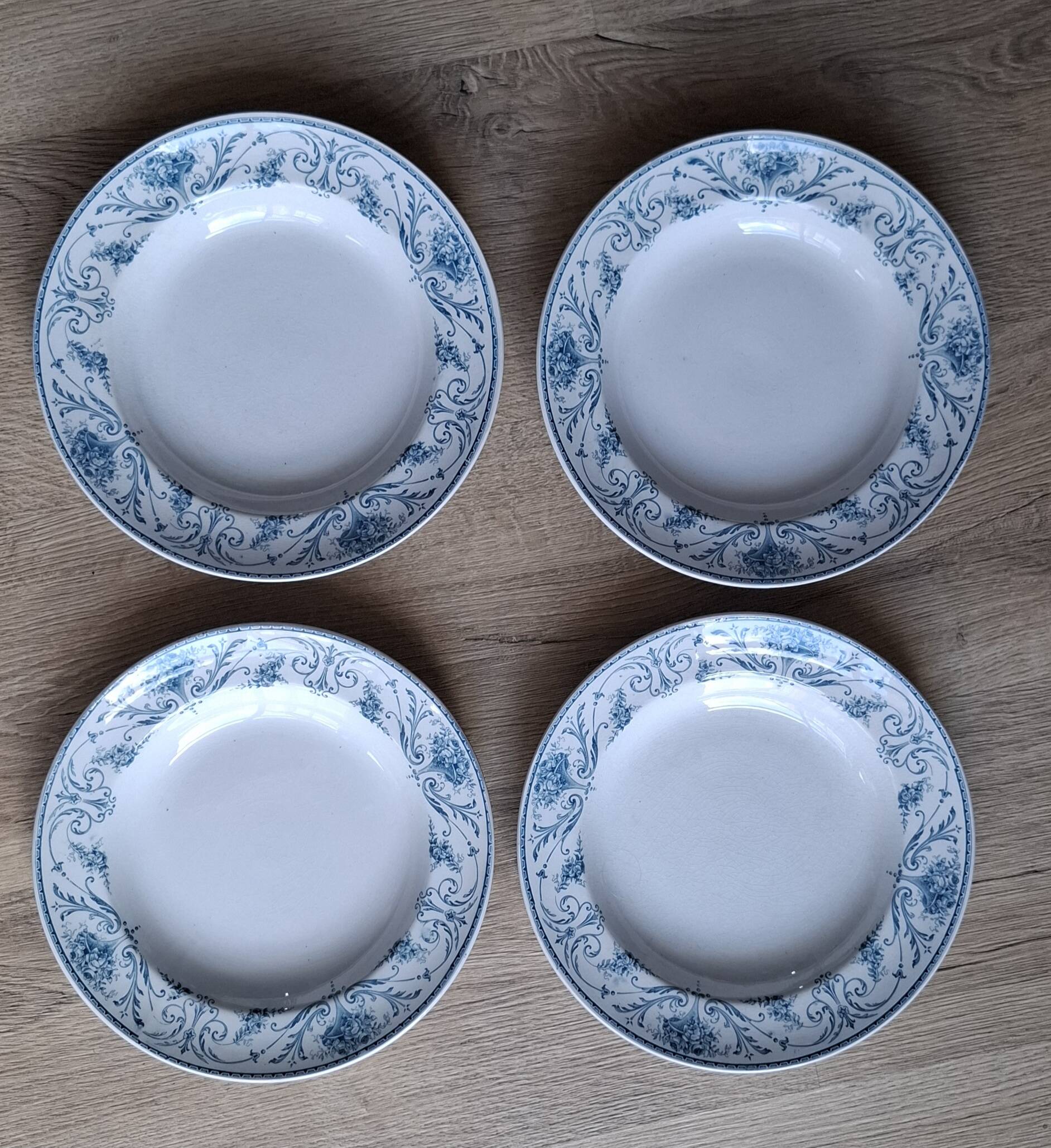 Set 4 assiettes Louis XVI BFK 1920
