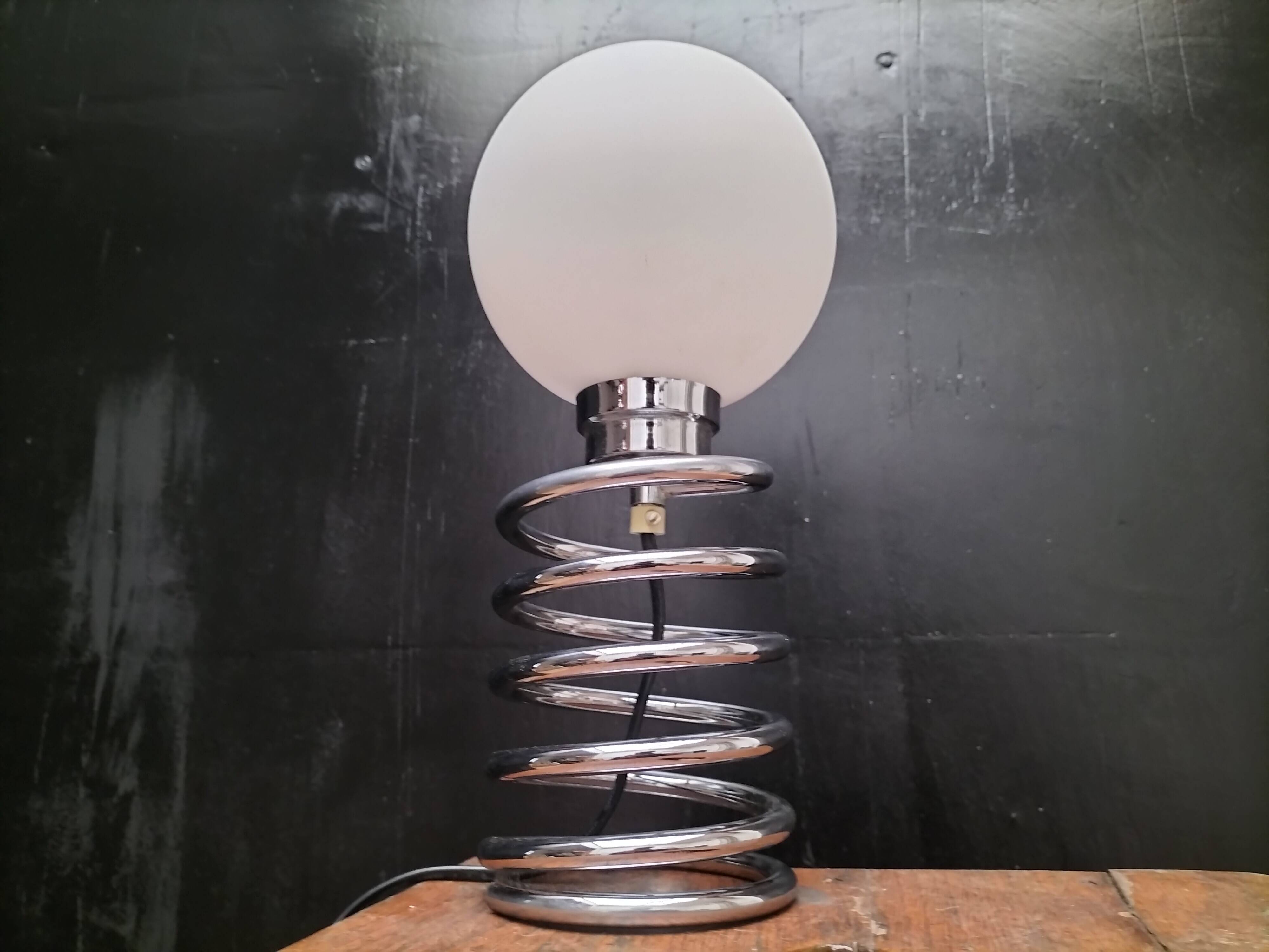 Ingo maurer spring lamp