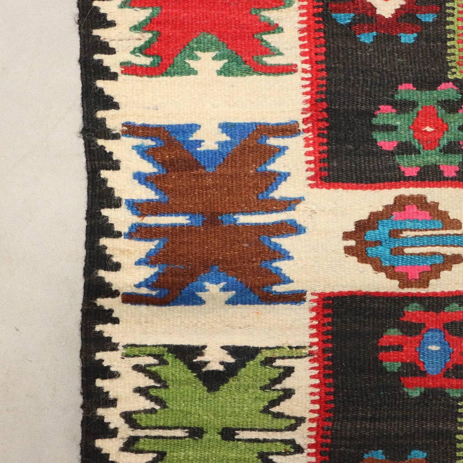 Antique kilim rug in wool, finely knotted, handmade 90 x 35 in.