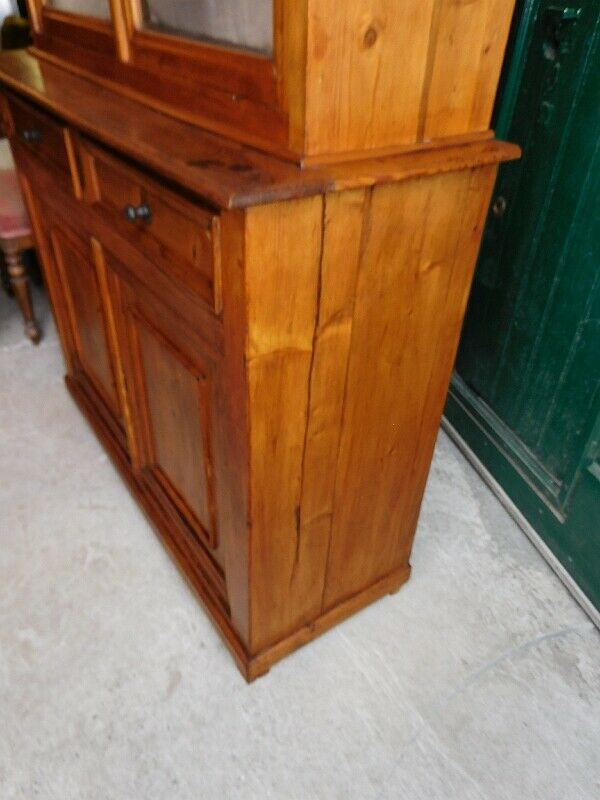 2-body buffet or 19th century fir museum