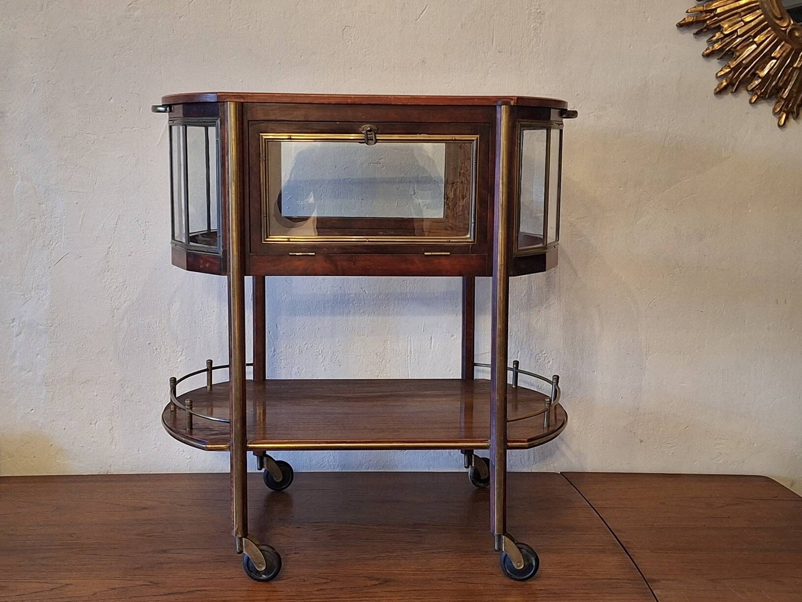 Serving trolley / bar cart in mahogany, brass and glass, 1920