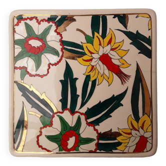 Longwy faience trivety