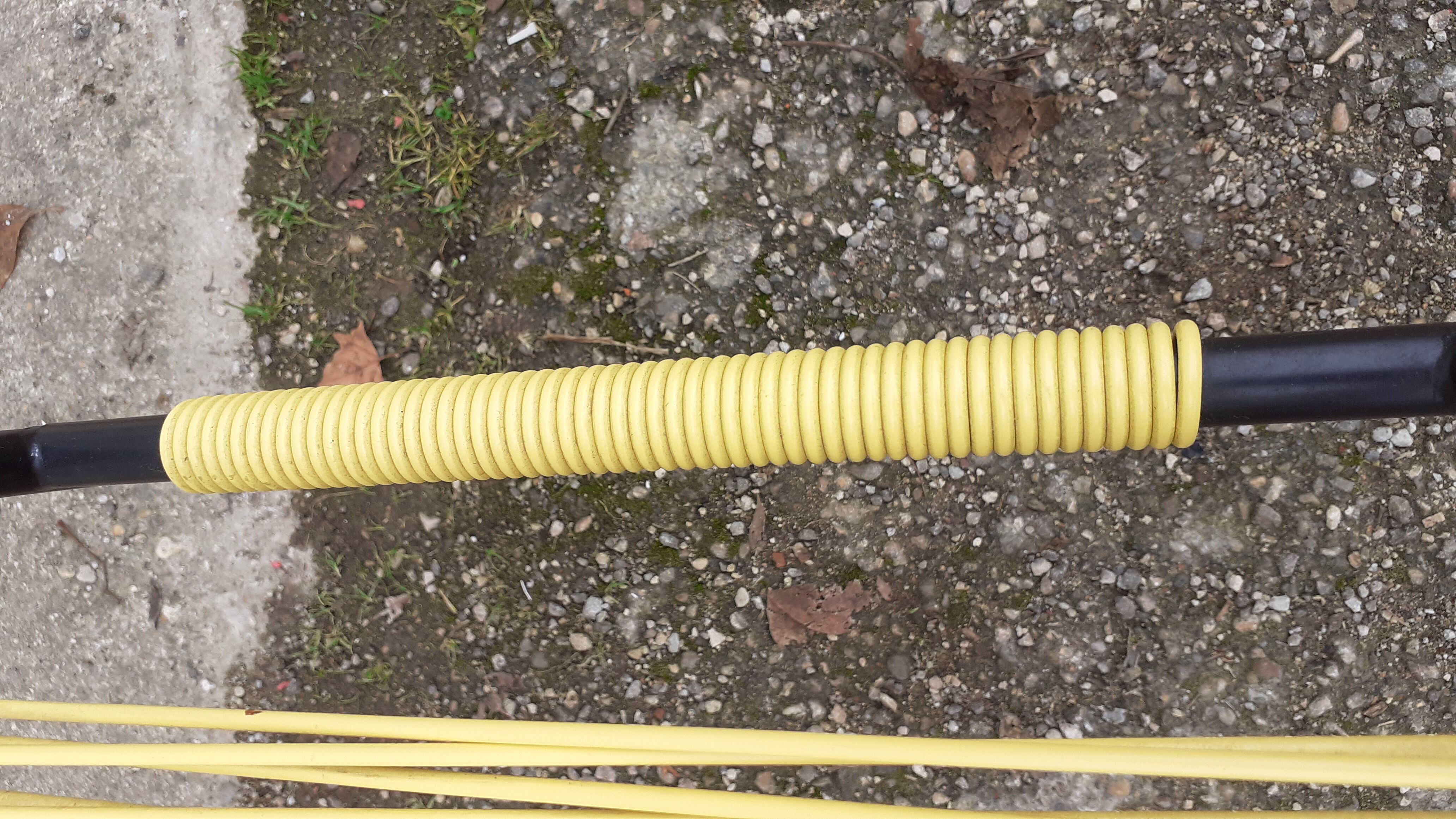 Scoubidou stool