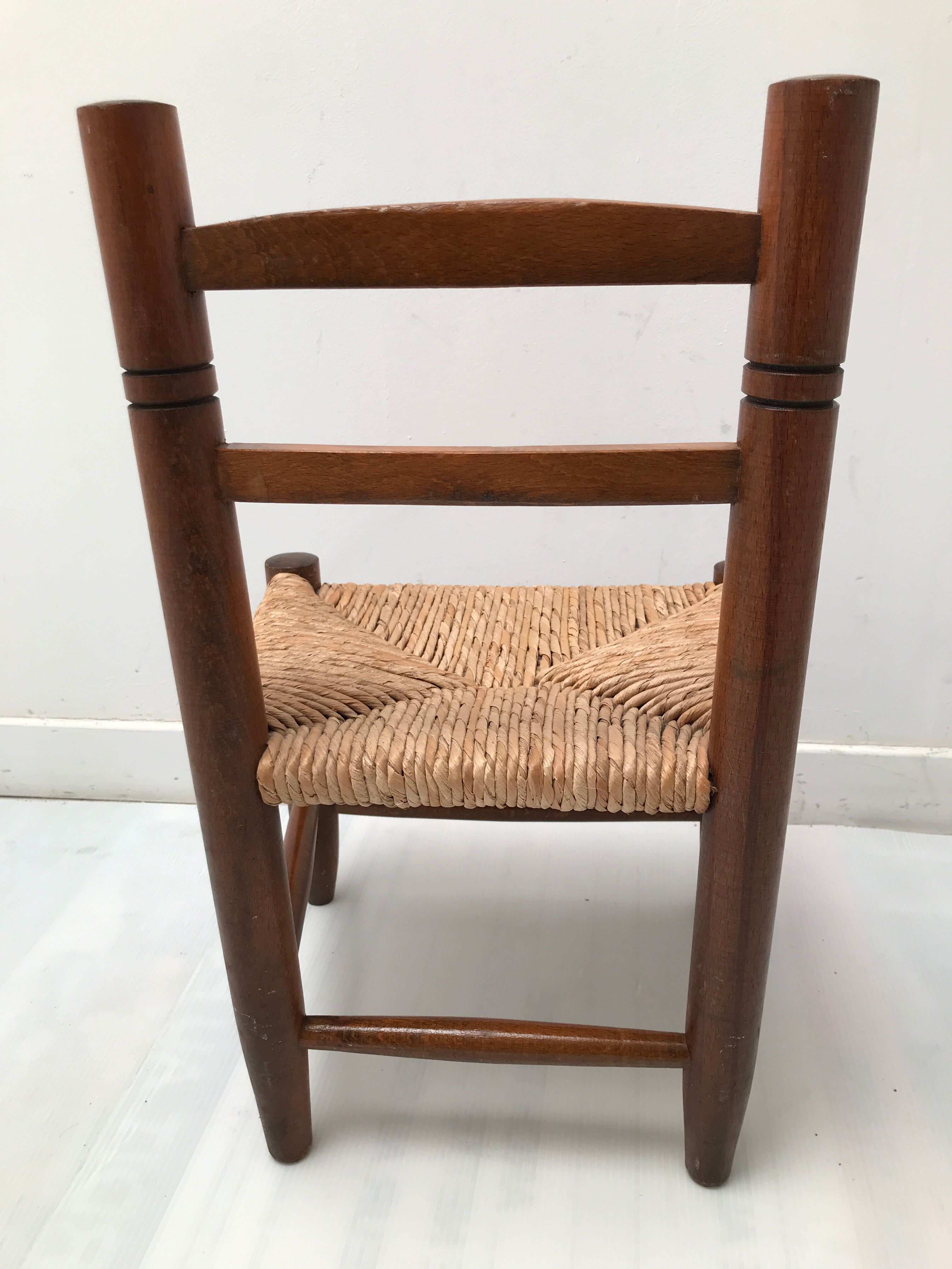 Vintage mulched wooden chair for 70s children