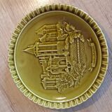 Gien earthenware cheese or dessert service