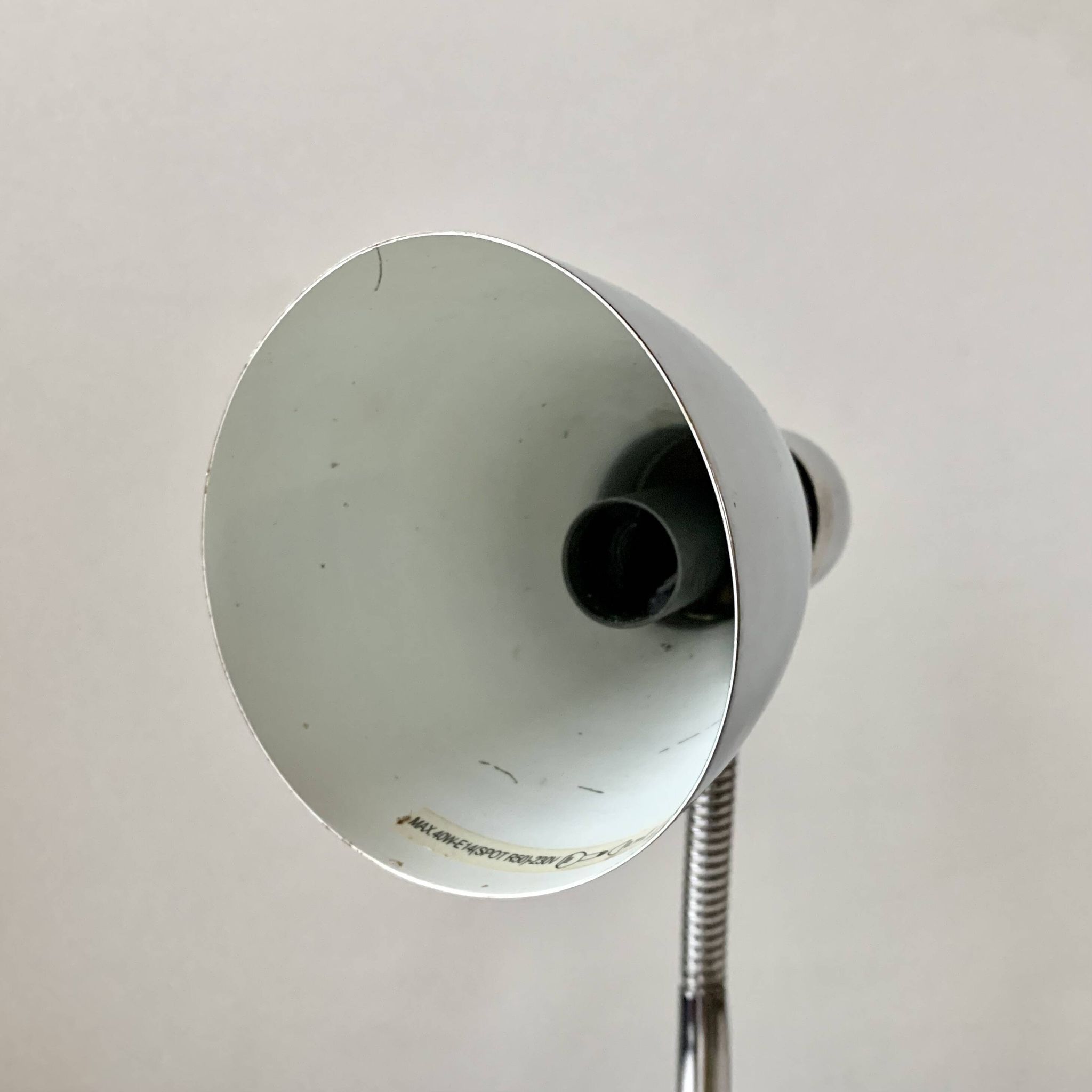 Lampe d'appoint Massive vintage en métal chromé