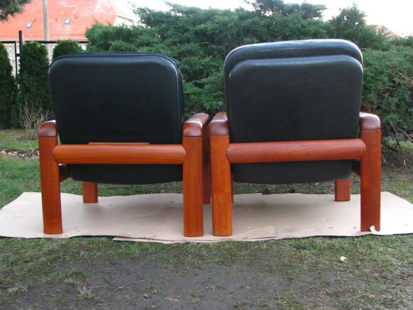 fauteuils Scandinaves En Bois De Teck En cuir Noir