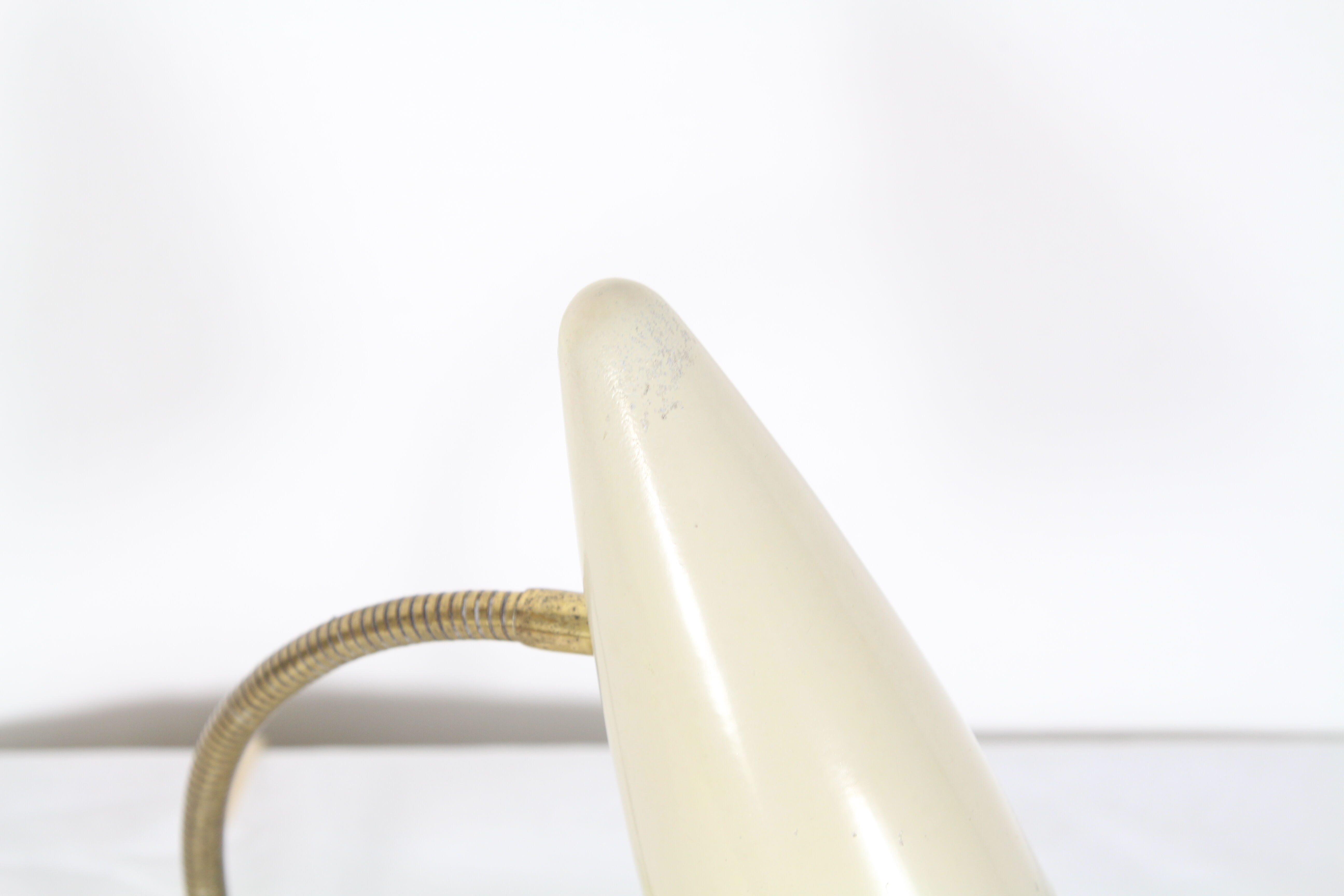 Table lamp with conical shade 50/60