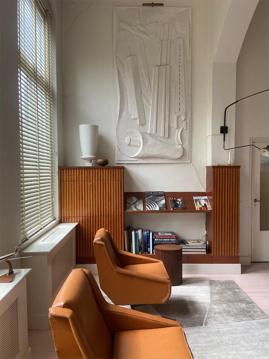 Vintage Italian cognac design lounge chairs 'Hermes style'