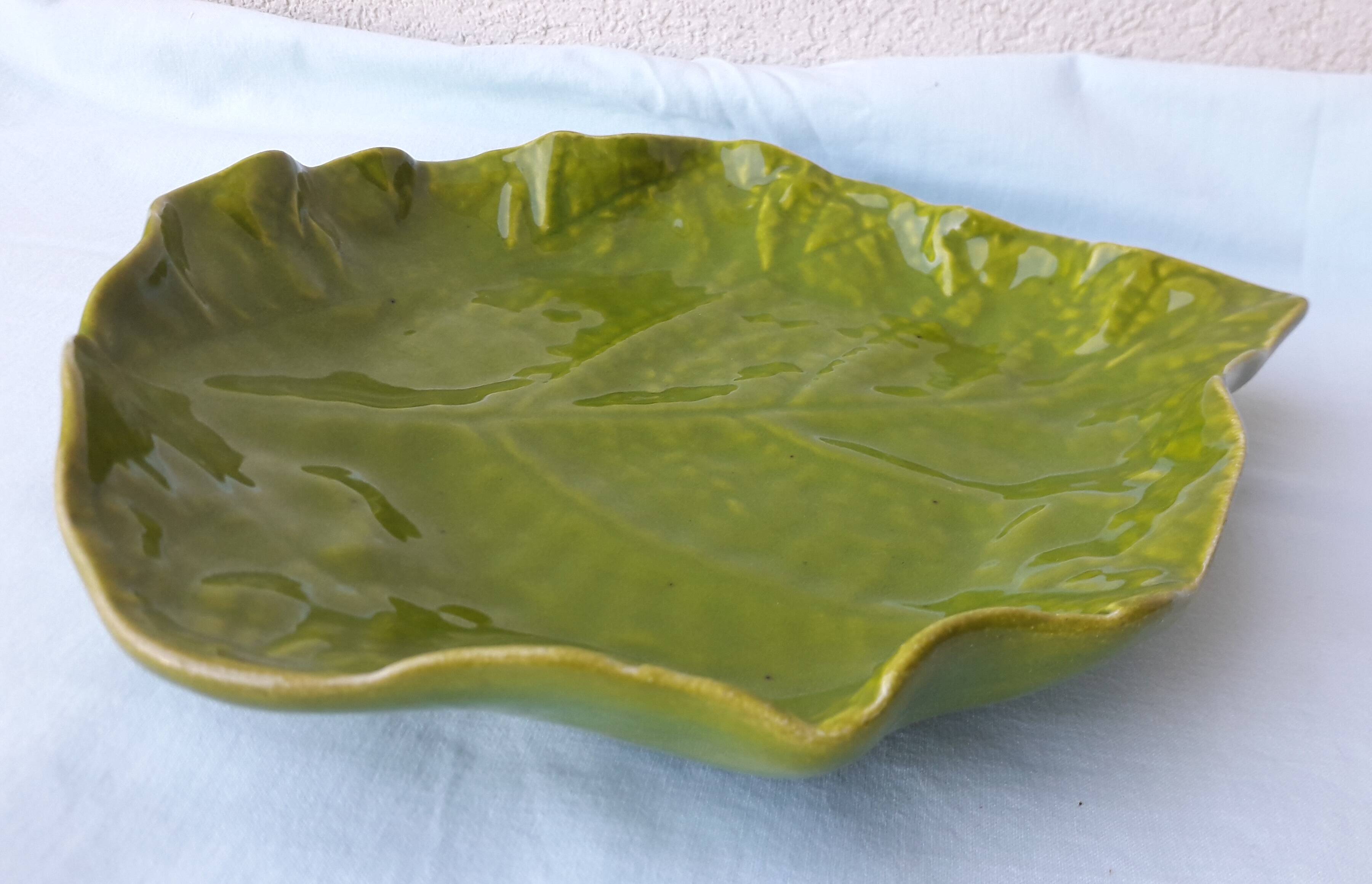 Leaf dish Pol Chambost