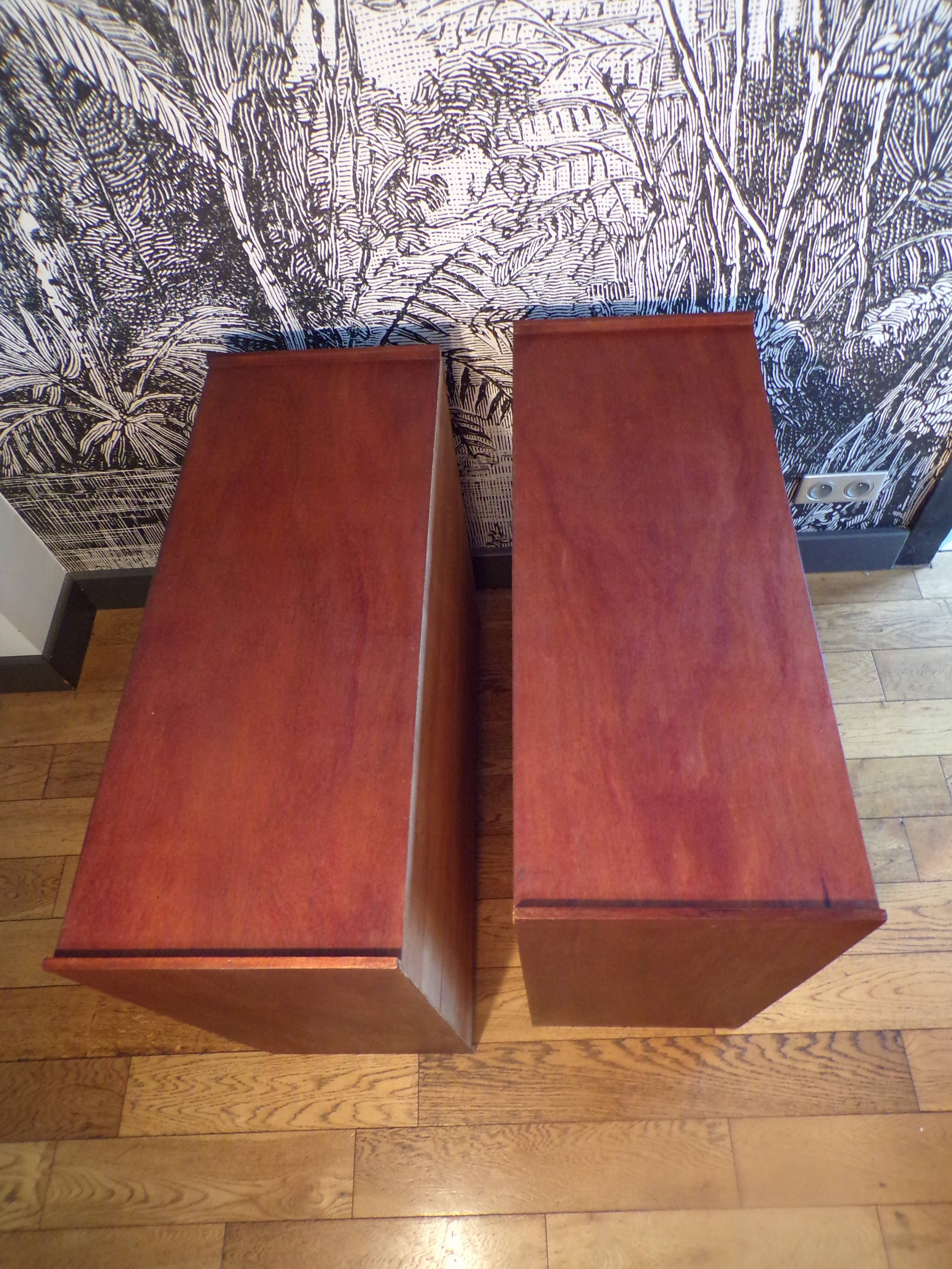 Duo of trade furniture with sliding doors