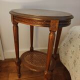 Oval pedestal table